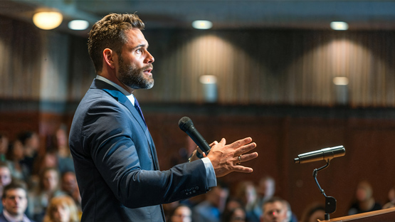 Cursos conversacionales de inglés en Bogotá para empresarios y comunicación profesional